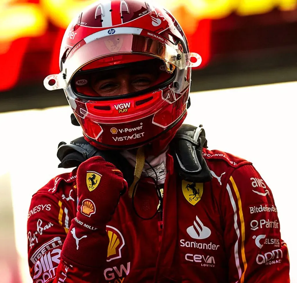 Charles Leclerc ganó y se acercó en el campeonato. (Sky Sports)