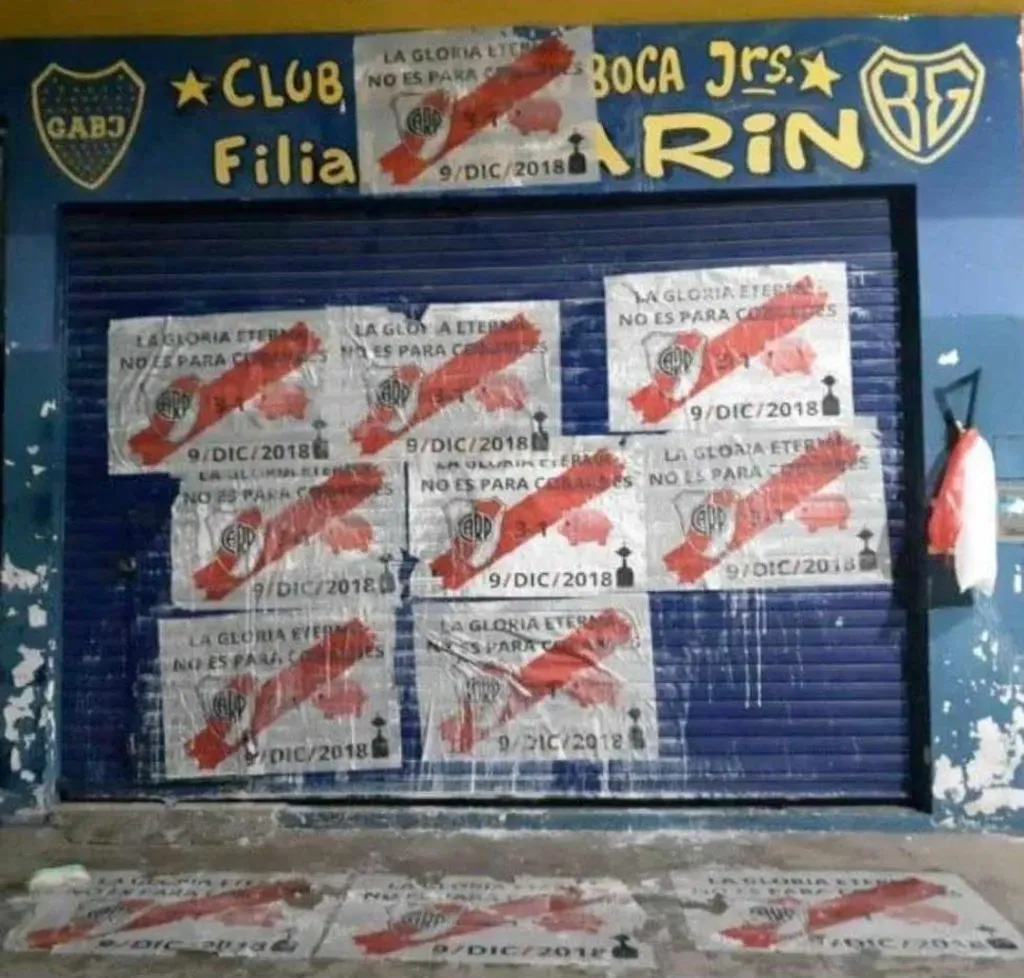 Vandalismo en la filial de Boca en Garín. (Foto: Doble Amarilla)