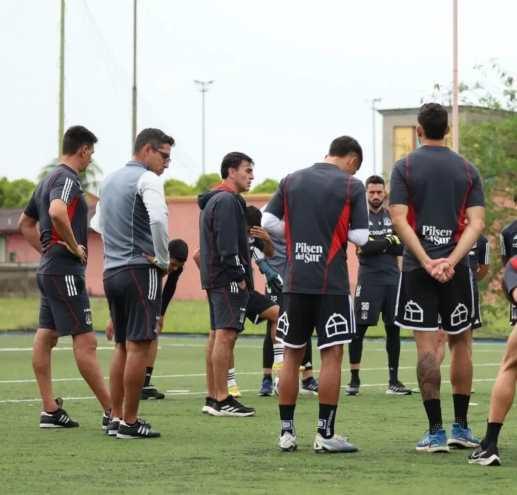 Gustavo Quinteros destaca la importancia de sumar los tres puntos en Venezuela. Foto: Colo Colo.