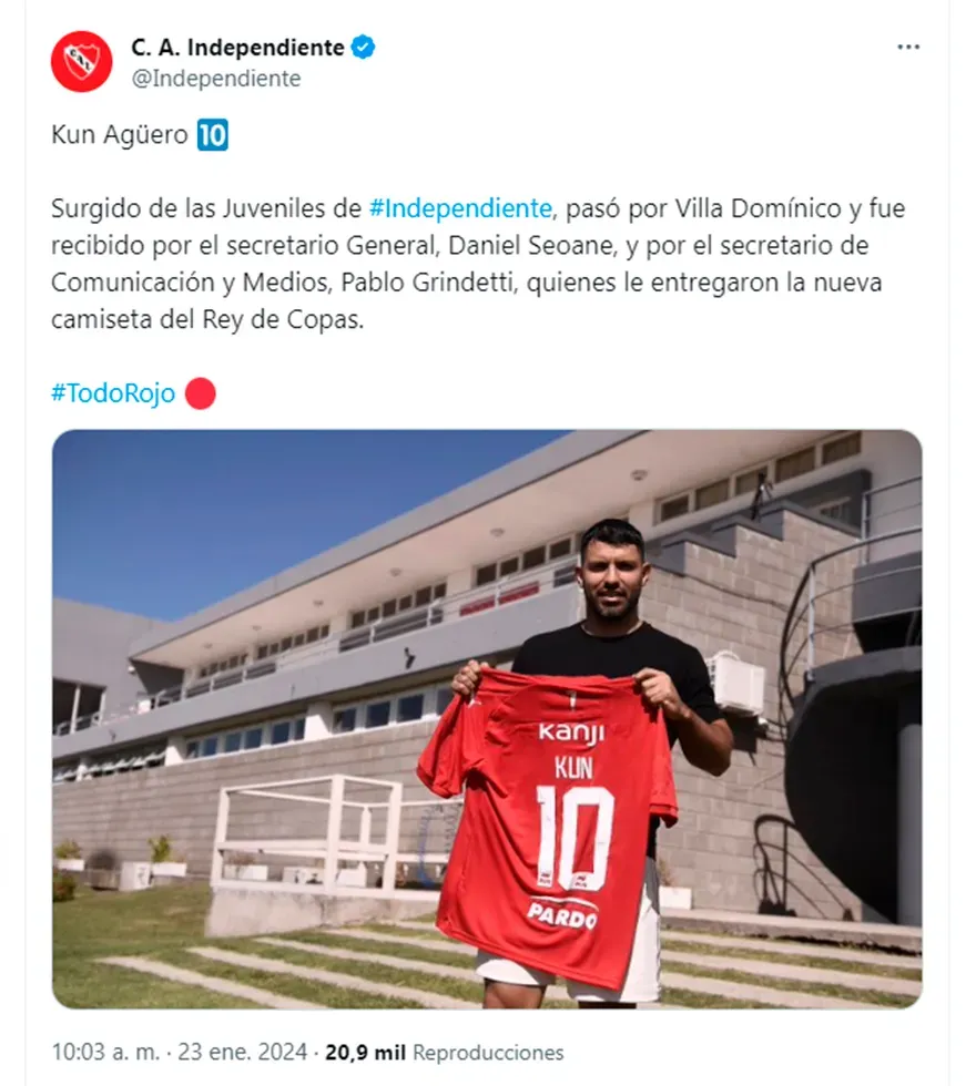 Sergio Agüero se llevó regalo de Villa Domínico.