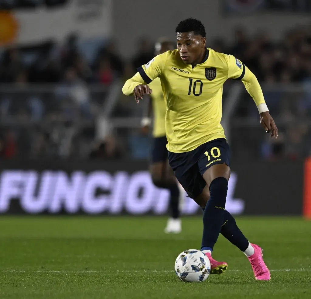 Gonzalo Plata é o camisa 10 da Seleção do Equador, onde atua com Valencia. Foto: IMAGO / Sebastian Frej