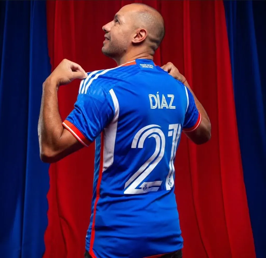 Marcelo Díaz tendrá su reestreno con la camiseta de la U y lo hará como capitán. Foto: U. de Chile.