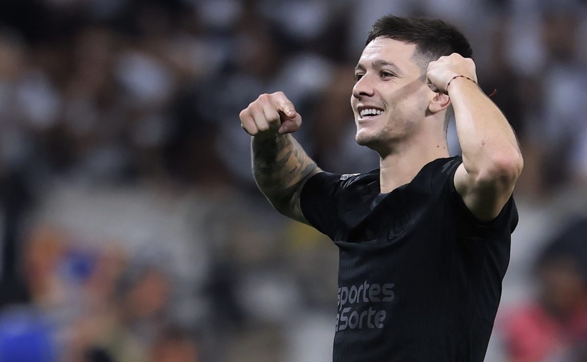 Cruzeiro contratando Rodrigo Garro do Corinthians é aprovado por torcida