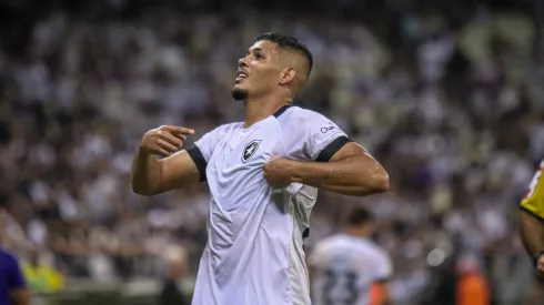 Lucas Emanuel/AGIF - Erison, atacante do Botafogo