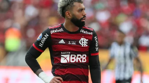 Foto: Gil Gomes/AGIF - Meio-campista nível europeu se oferece para jogar no Flamengo