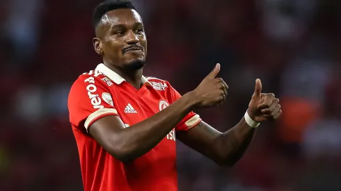 Foto: Pedro H. Tesch/AGIF - Braz abre o jogo sobre contratar Edenilson