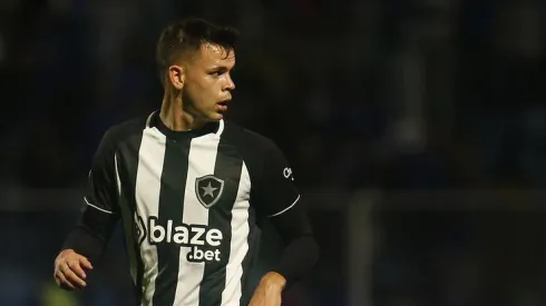 Vitor Silva/ Botafogo- Jacob Montes, meia do Botafogo