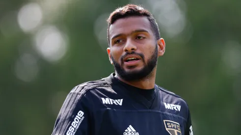 Foto: Marcello Zambrana/AGIF- Companheiro do lateral deve deixar o time