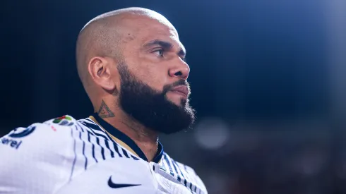 Photo by Hector Vivas/Getty Images - Daniel Alves exalta craque da Seleção Brasileira