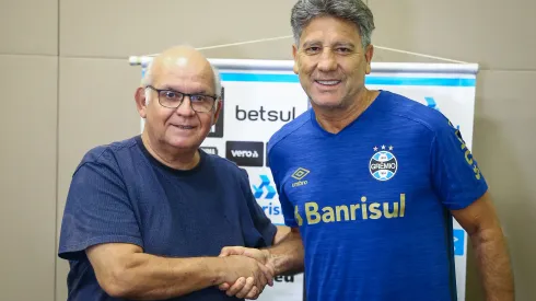 Foto: (Lucas Uebel/Grêmio FBPA) - Romildo Bolzan construiu uma relação estreita com Renato Gaúcho no Grêmio