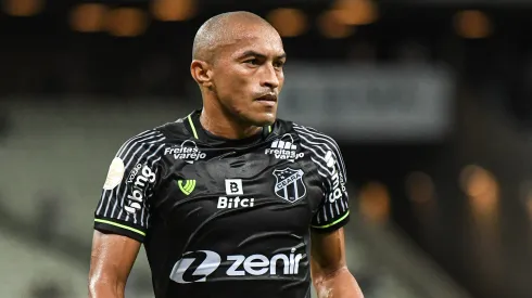 Foto: (Kely Pereira/AGIF) - Nino Paraíba não foi o único a deixar o Ceará após o rebaixamento à Série B
