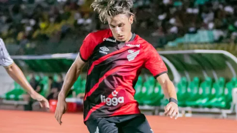 Foto: (Fernando Teramatsu/AGIF) - Canobbio quer engrenar no Athletico em 2023