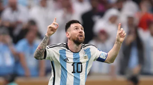 Julian Finney/Getty Images- Lionel Messi, atacante do PSG