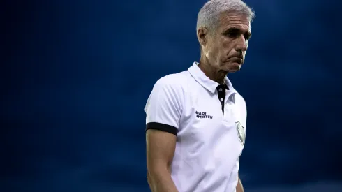 Jorge Rodrigues/AGIF- Luís Castro, técnico do Botafogo