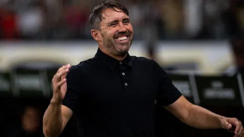 Foto: Alessandra Torres/AGIF - Coudet se anima com início de zagueiro no Galo.