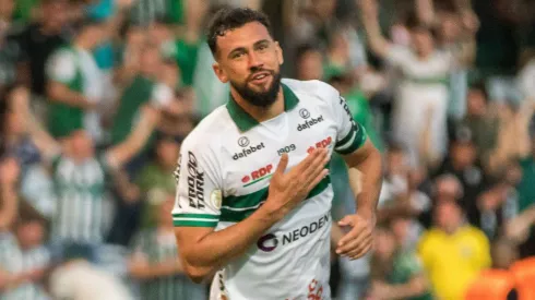 Foto: Robson Mafra/AGIF - Luciano Castan