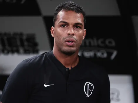 Jogador impressiona Fernando Lázaro nos treinamentos do Corinthians