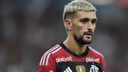 Foto: Thiago Ribeiro/AGIF - Arrascaeta vai desfalcar o Flamengo