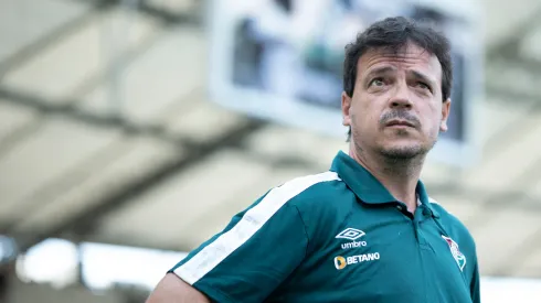 RJ - Rio de Janeiro - 25/02/2023 - CARIOCA 2023, FLUMINENSE X PORTUGUESA - Fernando Diniz tecnico do Fluminense durante partida contra o Portuguesa no estadio Maracana pelo campeonato Carioca 2023. Foto: Jorge Rodrigues/AGIF