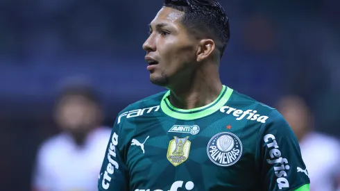 Foto: Marcello Zambrana/AGIF - Rony tem situação atualizada no Palmeiras