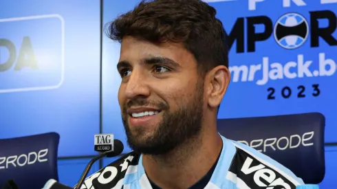 Situação de Pepê no Grêmio é exposta e alegra Renato Portaluppi