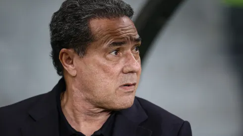 Foto: Gilson Junio/AGIF - Luxa explica decisão polêmica.