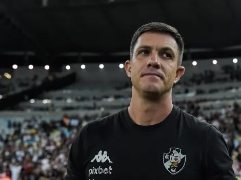 Jornalista dá declarações fortes sobre futuro de Barbieri no Vasco