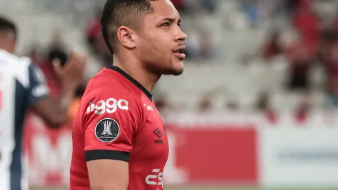 Robson Mafra/AGIF- Vitor Roque, atacante do Athletico-PR