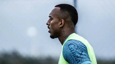 Fotos: Letícia Martins/EC Bahia - Raul Gustavo vive expectativa de voltar a ser relacionado.