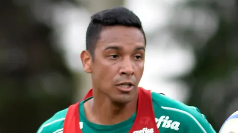 Foto: Bruno Ulivieri/AGIF - Antônio Carlos interessa ao Fluminense