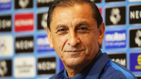 SAITAMA, JAPAN - MAY 05: Al-Hilal head coach Ramon Diaz looks on ahead of the AFC Champions League final second leg between Urawa Red Diamonds and Al-Hilal at Saitama Stadium on May 05, 2023 in Saitama, Japan. (Photo by Etsuo Hara/Getty Images)