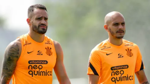 Bastidores de Renato Augusto e Fábio Santos no Corinthians são expostos para decisão