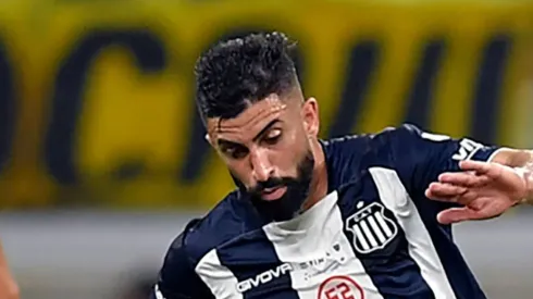 Photo by Hernan Cortez/Getty Images – Presidente do Talleres se pronuncia sobre Michael Santos