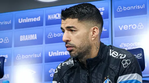 Foto: Maxi Franzoi/AGIF - Suárez se pronuncia oficialmente.