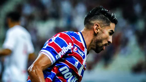 Kely Pereira/AGIF- Lucero, atacante do Fortaleza