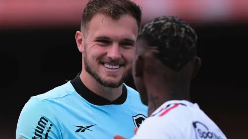 SP - SAO PAULO - 19/08/2023 - BRASILEIRO A 2023, SAO PAULO X BOTAFOGO - Lucas Perri goleiro do Botafogo durante partida contra o Sao Paulo no estadio Morumbi pelo campeonato Brasileiro A 2023. Foto: Ettore Chiereguini/AGIF