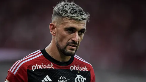 Foto: Thiago Ribeiro/AGIF - Situação de Arrascaeta azeda no Flamengo