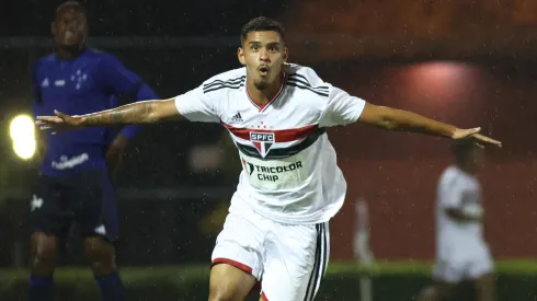 Foto: Nilton Fukuda/Saopaulofc.net - Talles Wander deve receber oportunidades no São Paulo em 2024