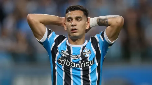 Foto: Pedro H. Tesch/AGIF - Decisão de Renato sobre Cristaldo irrita torcida do Grêmio