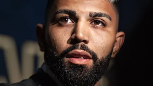 Gabriel Barbosa (Gabigol) jogador do Flamengo, durante a cerimonia de entrega do Premio Brasileirao 2019, promovida pela CBF, para premiar os melhores de cada posicao do Campeonato Brasileiro 2019, realizado no Armazem 2, Centro do Rio de Janeiro. Foto: Allan Carvalho/AGIF