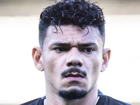 REVOLTA TOTAL! Tiquinho vira 'vilão' e é amassado pela torcida do Botafogo