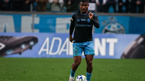 Informação sobre Cuiabano repercute no Grêmio. Foto: Maxi Franzoi/AGIF