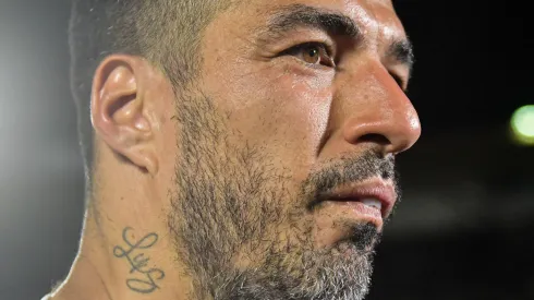 Luis Suarez comemora vitória ao final da partida contra o Botafogo no estádio São Januário pelo campeonato Brasileiro A 2023. Foto: Thiago Ribeiro/AGIF