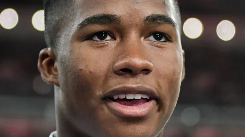 Endrick jogador do Time das Estrelas(Branco) durante partida contra o time do Zico (Vermelho) no estádio do Maracanã pela partida beneficente jogo das estrelas de 2022 Foto: Thiago Ribeiro/AGIF