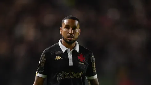 Foto: Thiago Ribeiro/AGIF - Jair fala sobre perda de espaço no Vasco.