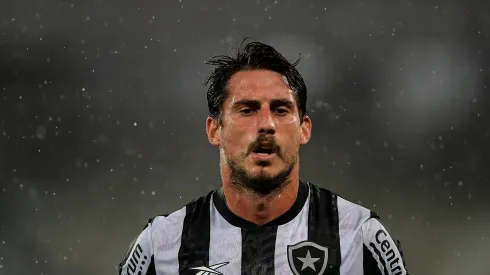 Foto: Thiago Ribeiro/AGIF - Gabriel Pires tem situação atualizada.