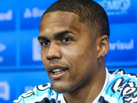 BOMBANDO, ISSO ACABOU DE ACONTECER! Torcida do Grêmio toma postura urgente sobre Douglas Costa