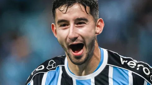Mathias Villasanti jogador do Grêmio comemora seu gol durante partida contra o Bahia no estádio Arena do Grêmio pelo campeonato Copa do Brasil 2023. Foto: Maxi Franzoi/AGIF