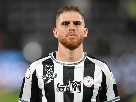 Vasco se posiciona sobre situação de Cuéllar e estafe do jogador é informado