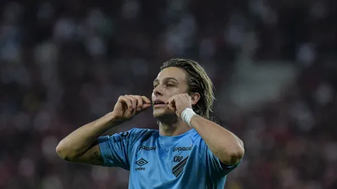 Athletico toma decisão sobre Canobbio. Foto: Thiago Ribeiro/AGIF